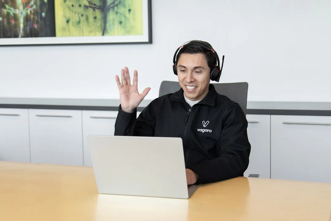 Remote customer service professional
